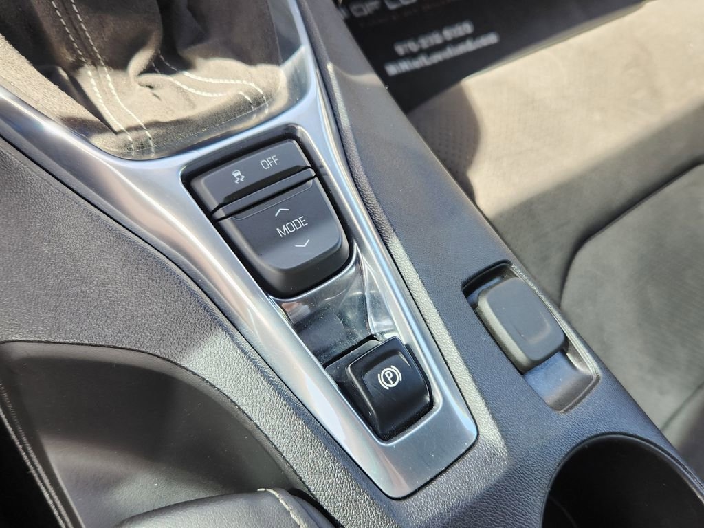 Used 2018 Chevrolet Camaro SS image 26