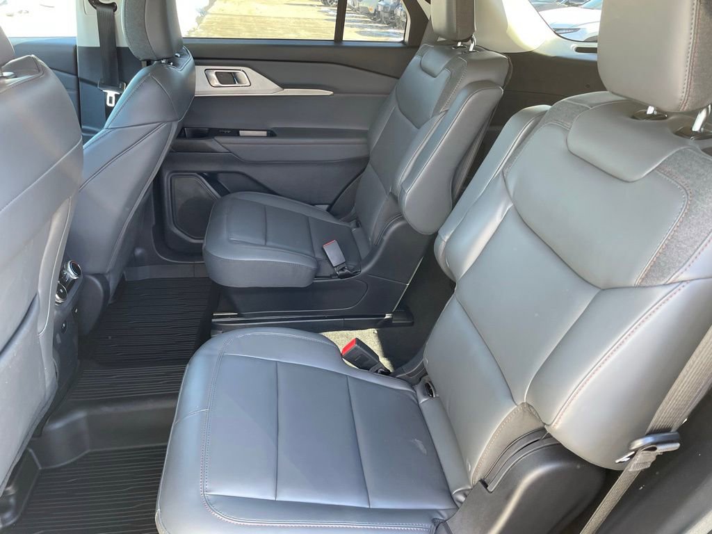 New 2026 Ford Explorer Active w/ Active Comfort Package image 20