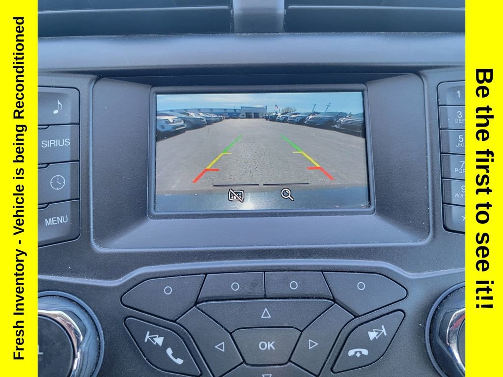 Used 2015 Ford Fusion SE w/ Equipment Group 201A FWD image 16