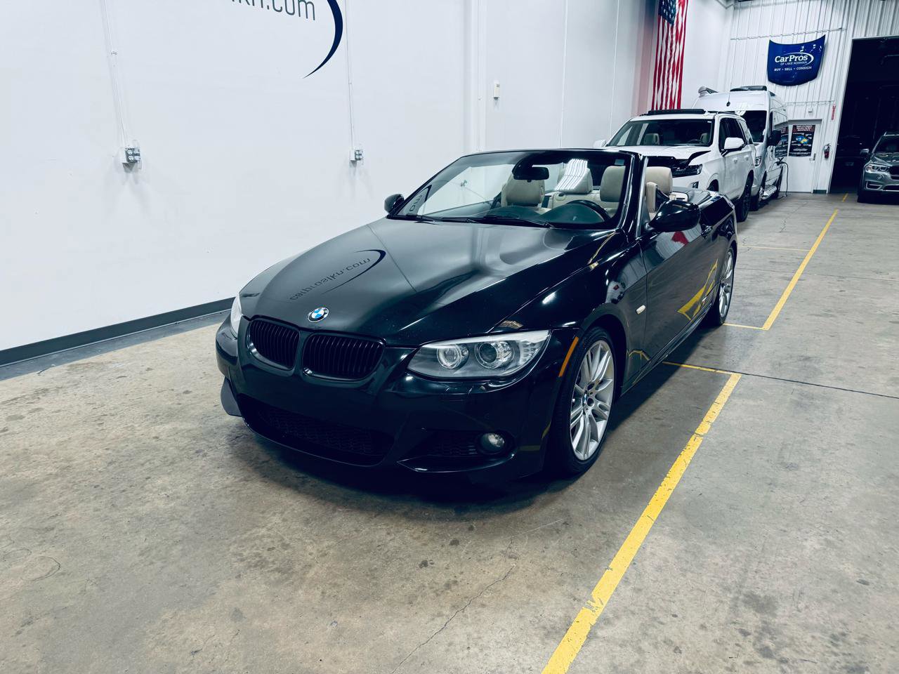 Used 2013 BMW 335i Convertible image 3