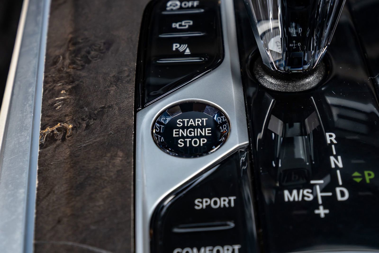 Used 2022 BMW X5 xDrive40i w/ Executive Package image 18