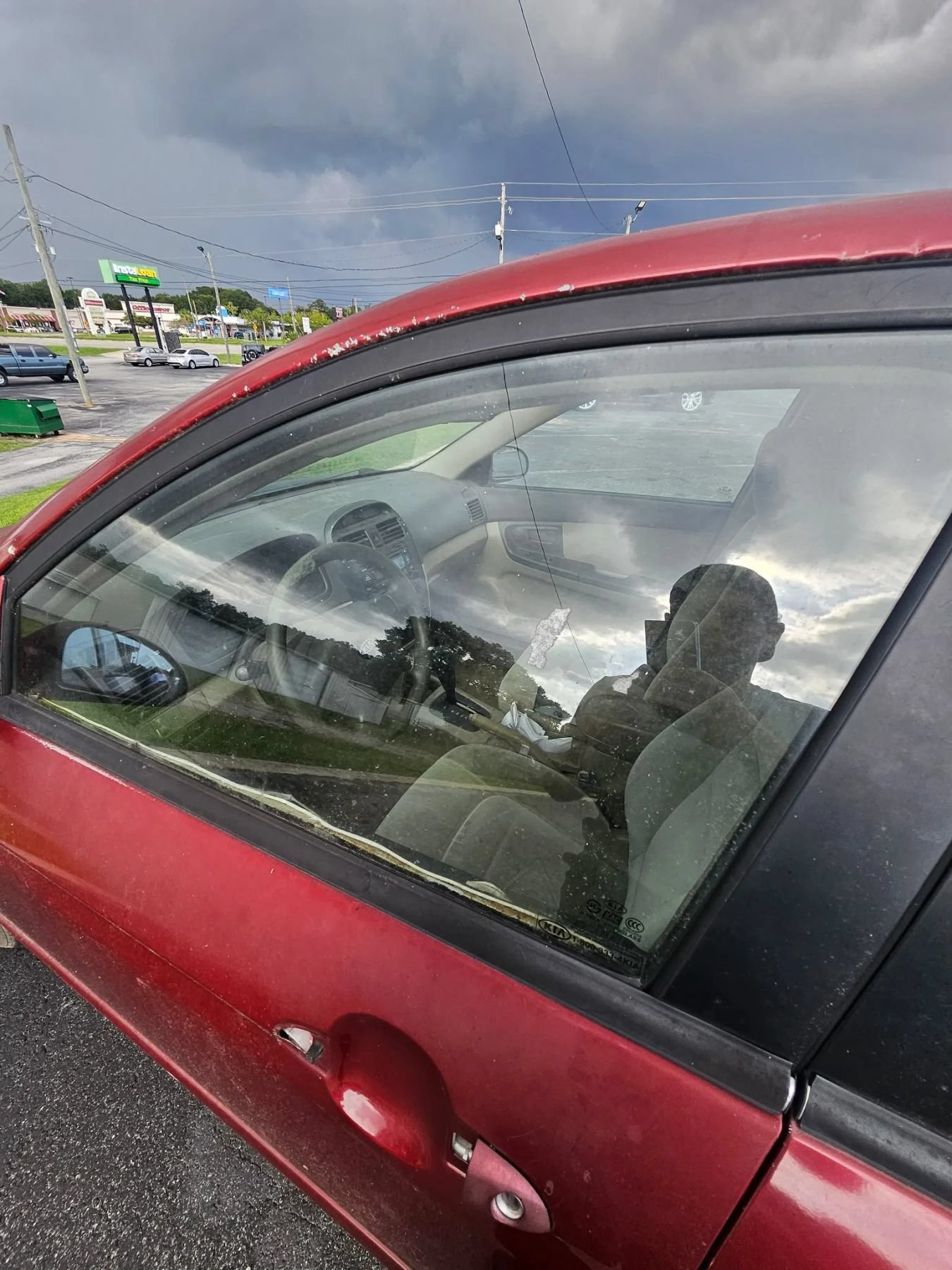 Used 2006 Kia Spectra FWD image 4