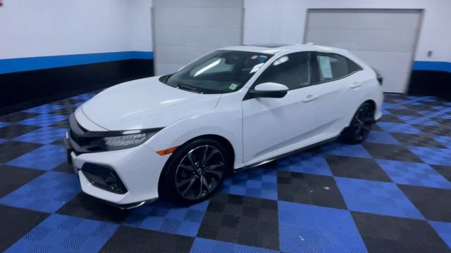 Used 2019 Honda Civic Sport Touring image 4