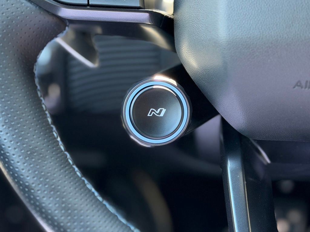 Used 2025 Hyundai Ioniq 5 N AWD/4WD image 9