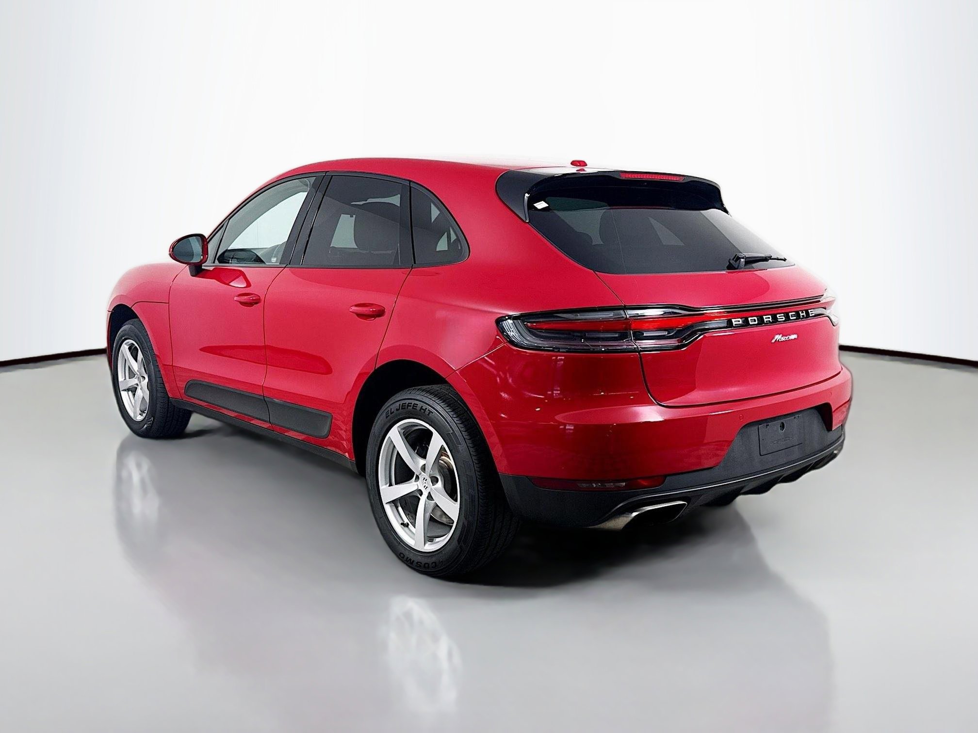 Used 2021 Porsche Macan image 6