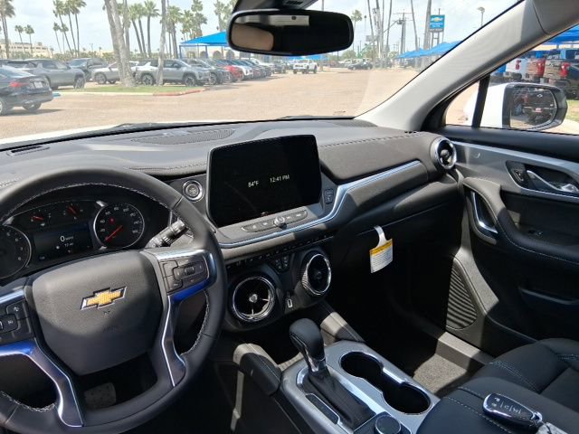 New 2026 Chevrolet Blazer LT w/ LPO, Black Grille Bar Package FWD image 9