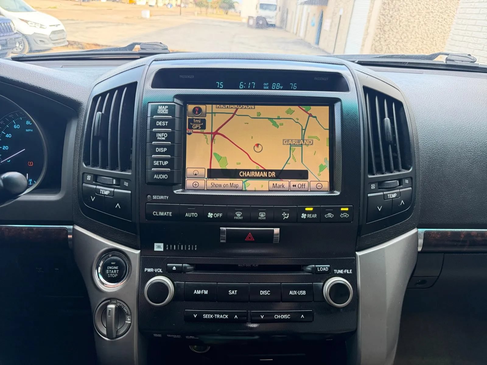 Used 2011 Toyota Land Cruiser AWD/4WD image 30