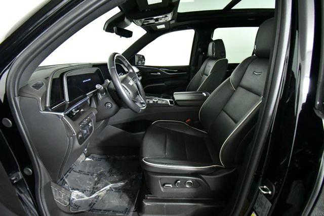 Used 2024 Cadillac Escalade Sport image 11