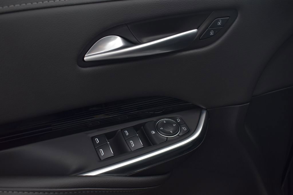 Used 2024 Cadillac XT4 Luxury w/ Cold Weather Package image 12