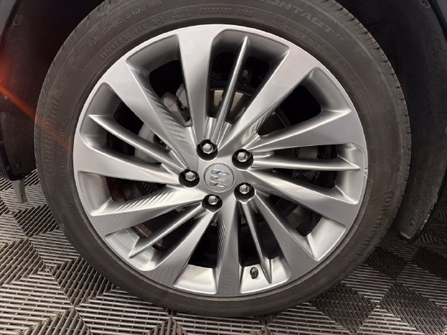 Used 2025 Buick Envision Avenir AWD/4WD image 28