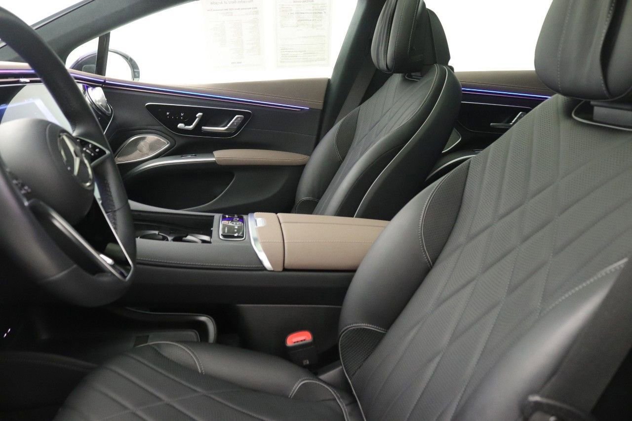 Certified 2023 Mercedes-Benz EQS 580 4MATIC Sedan image 30