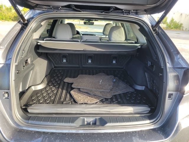 Certified 2025 Subaru Outback Premium AWD/4WD image 7