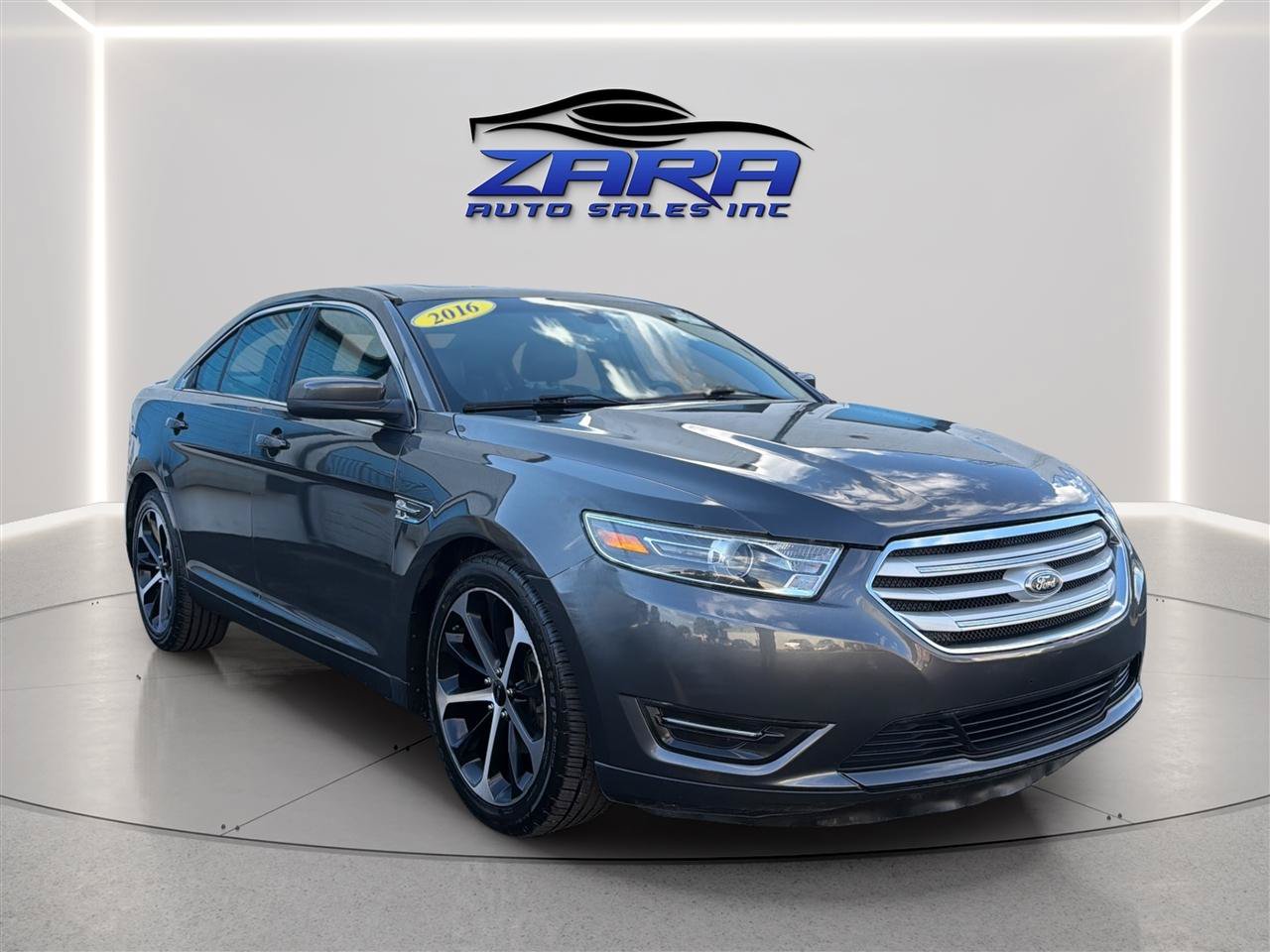 Used 2016 Ford Taurus SEL w/ Equipment Group 201A FWD image 9
