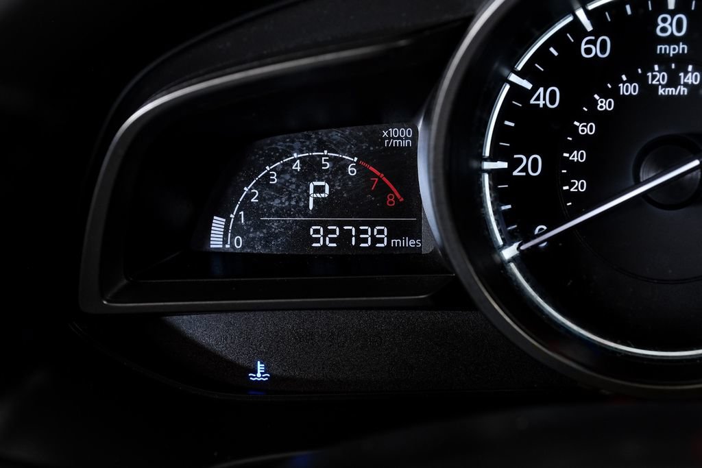 Used 2018 MAZDA MAZDA3 Touring FWD image 16