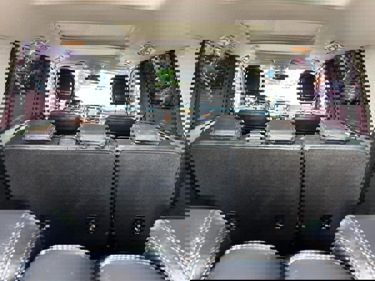 Used 2014 Mercedes-Benz GL 550 4MATIC image 38