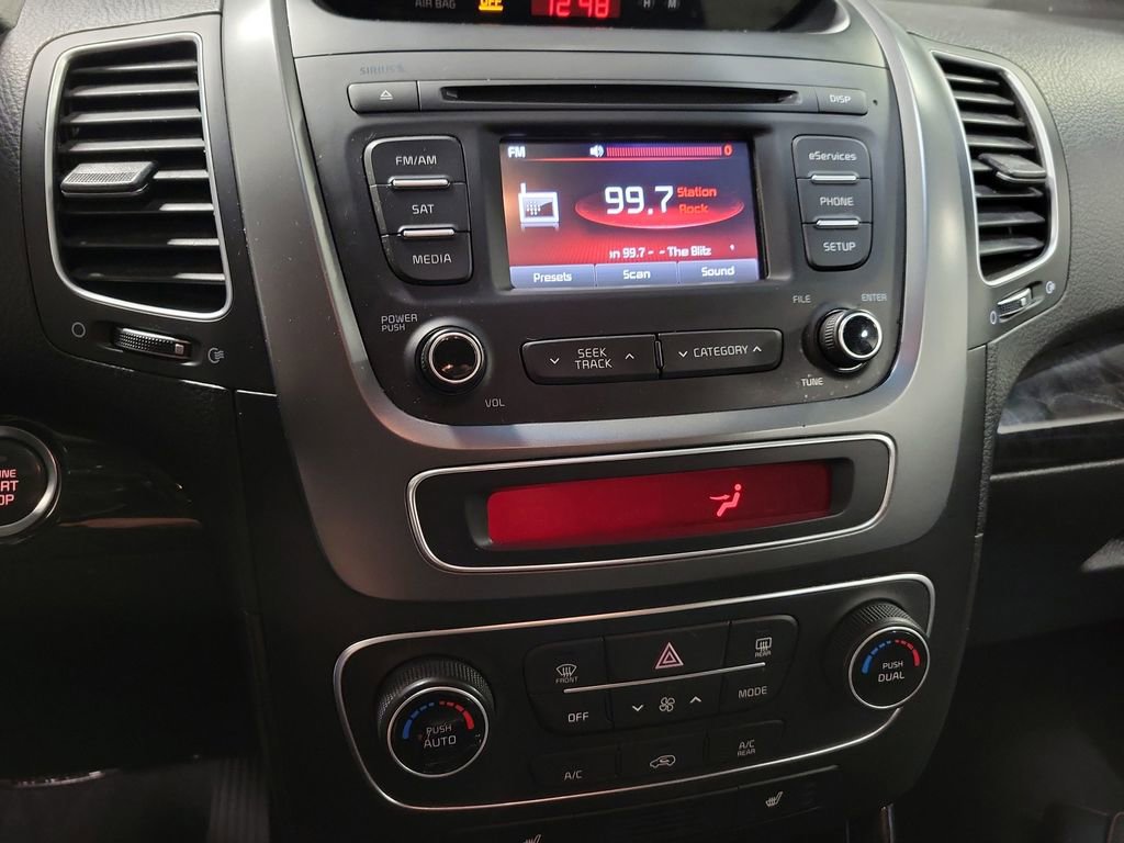 Used 2015 Kia Sorento EX image 15