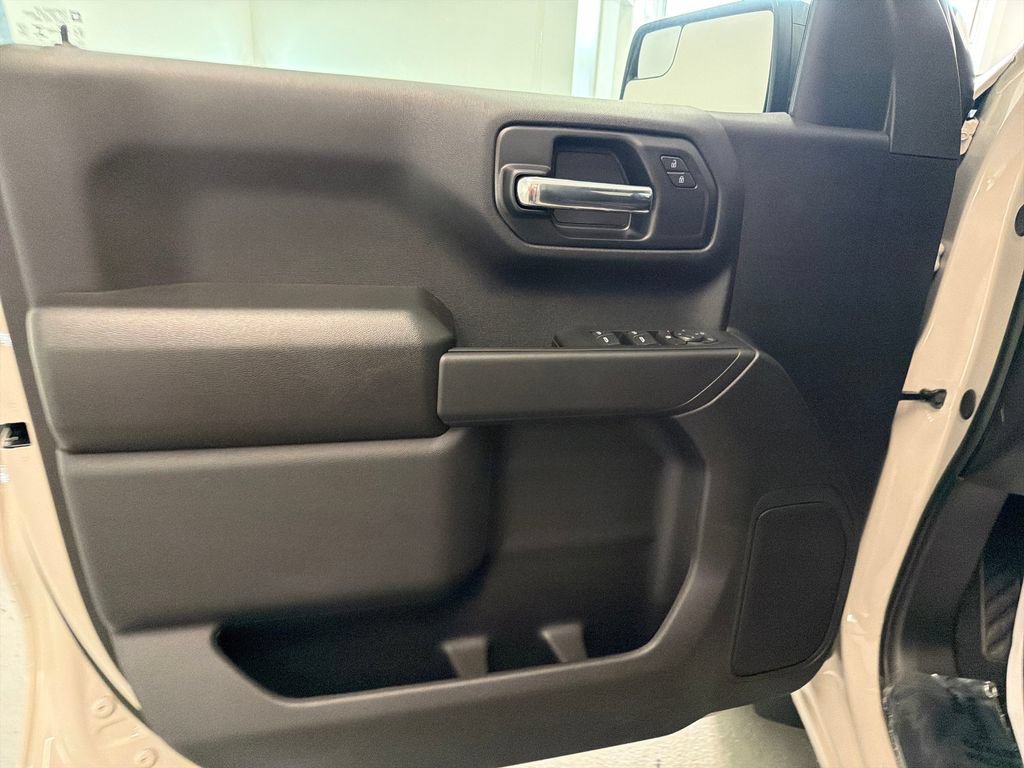 New 2026 Chevrolet Silverado 1500 Custom w/ LPO, Dark Essentials Package RWD image 12