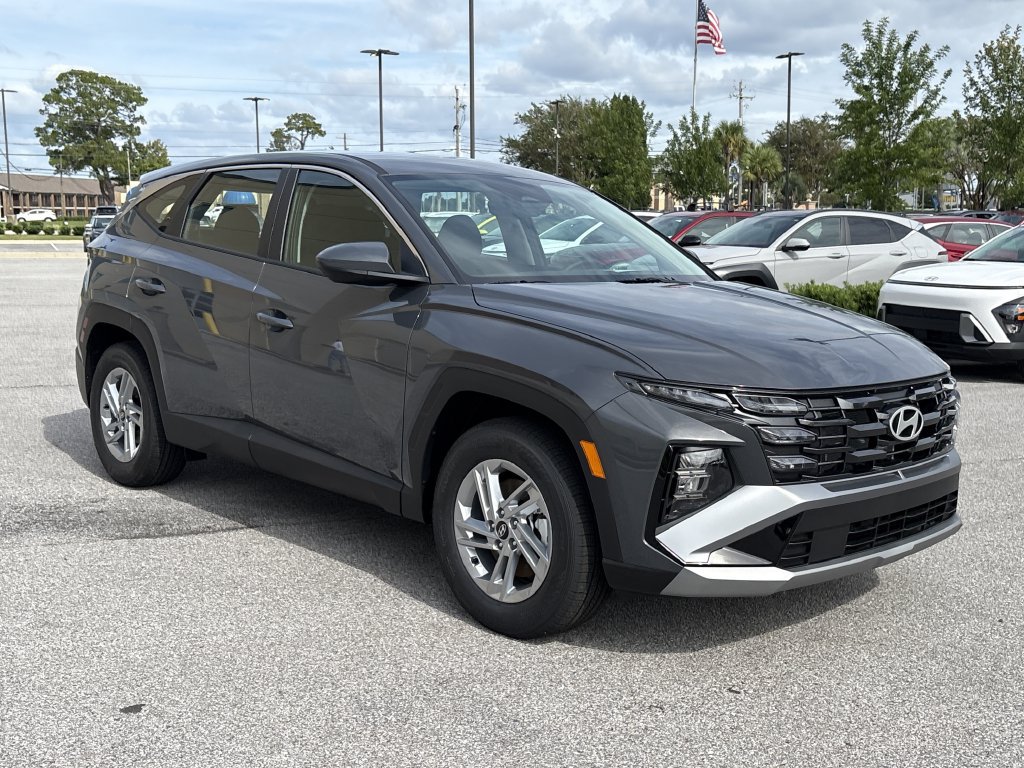 New 2026 Hyundai Tucson SE FWD image 2
