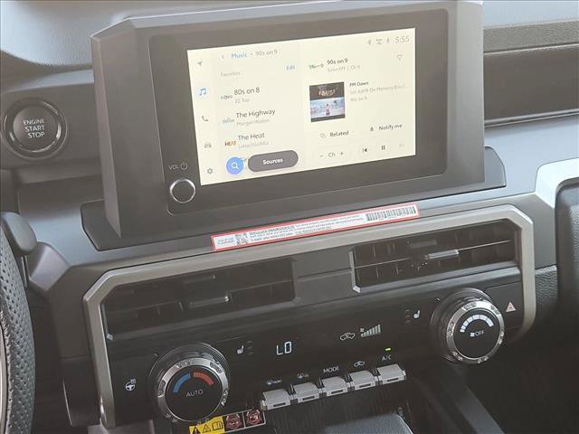 Used 2025 Toyota Tacoma SR5 AWD/4WD image 19