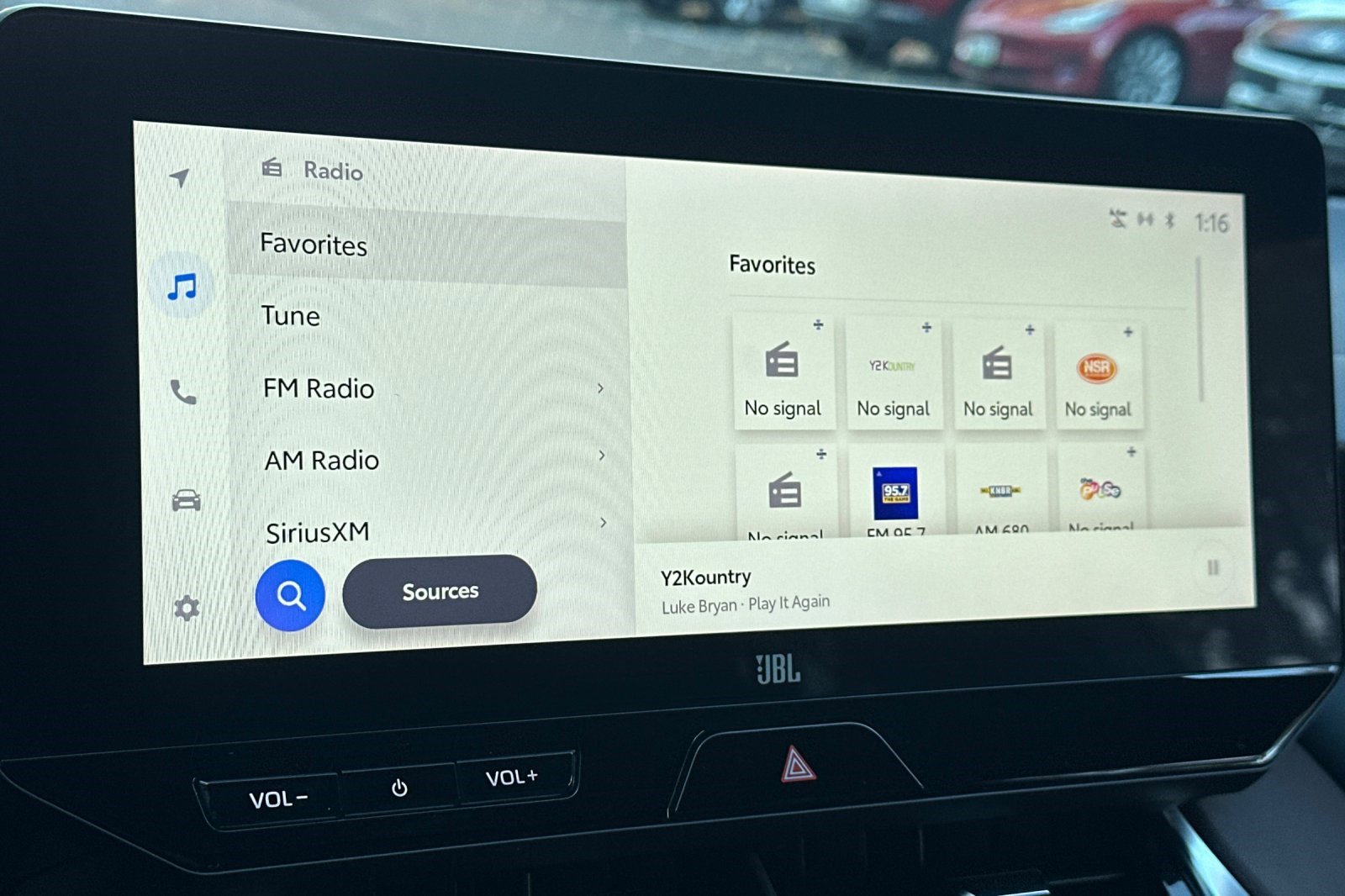 Used 2023 Toyota Venza Limited image 24