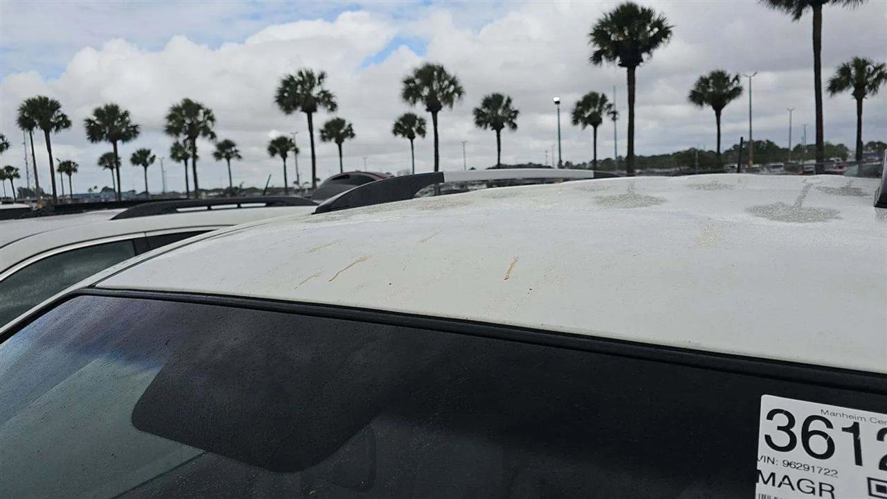 Used 2009 Kia Sedona LX image 27