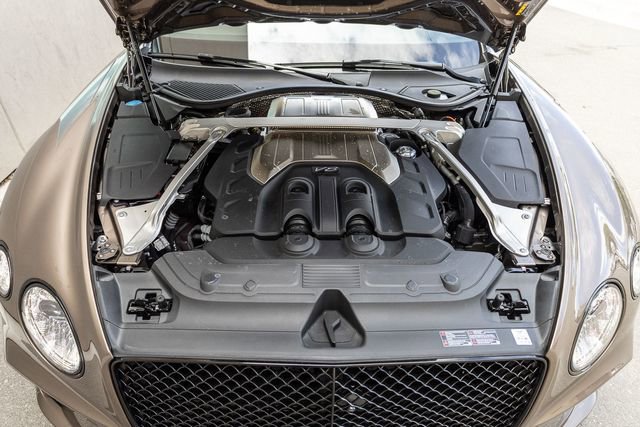 Used 2022 Bentley Continental GT AWD/4WD image 18