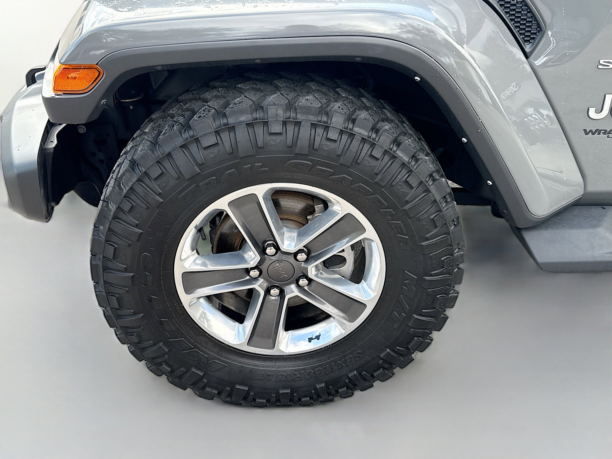 Used 2022 Jeep Wrangler Unlimited Sahara image 35