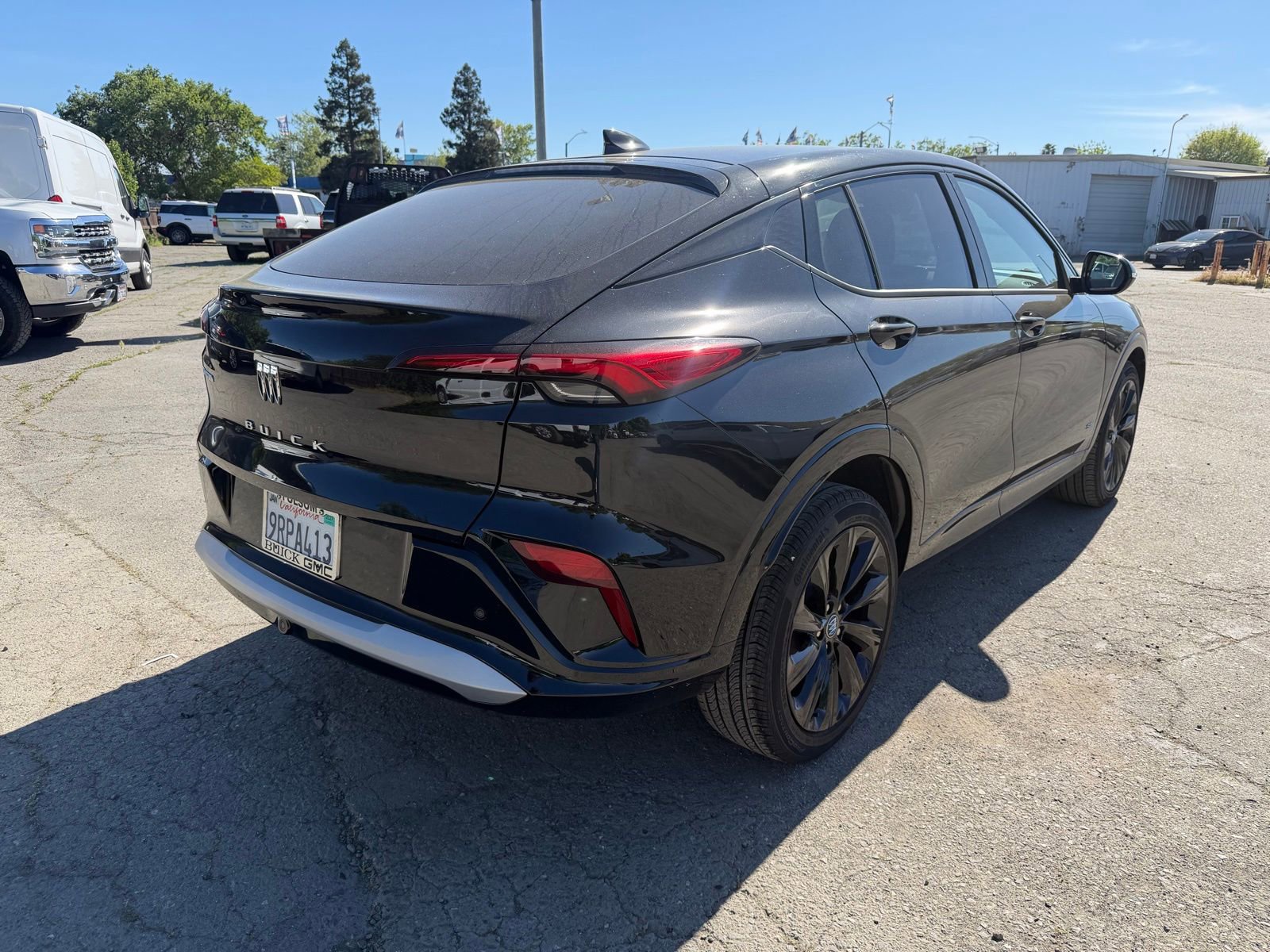 Used 2025 Buick Envista Sport Touring w/ Experience Buick Package image 5