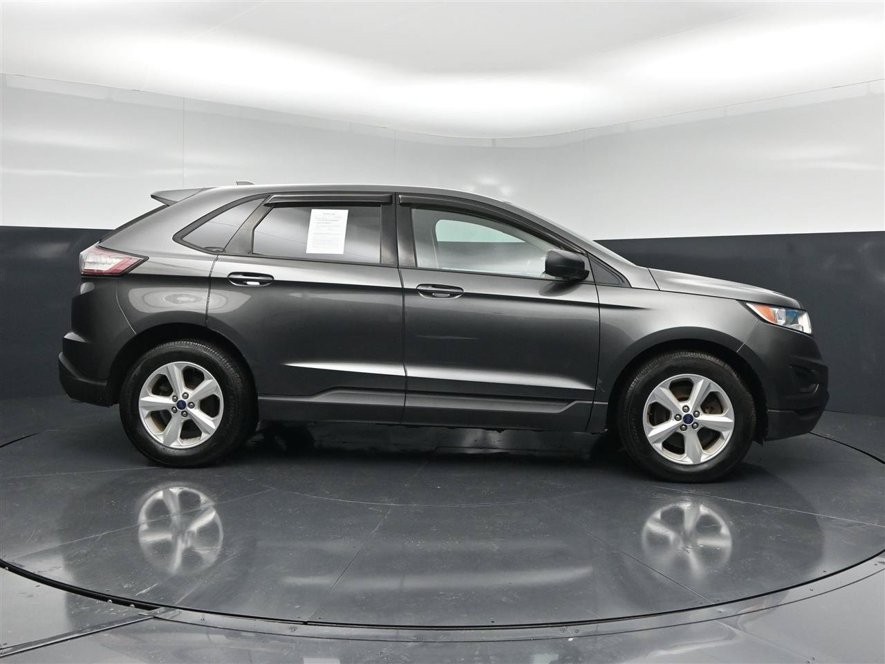 Used 2016 Ford Edge SE AWD/4WD image 4