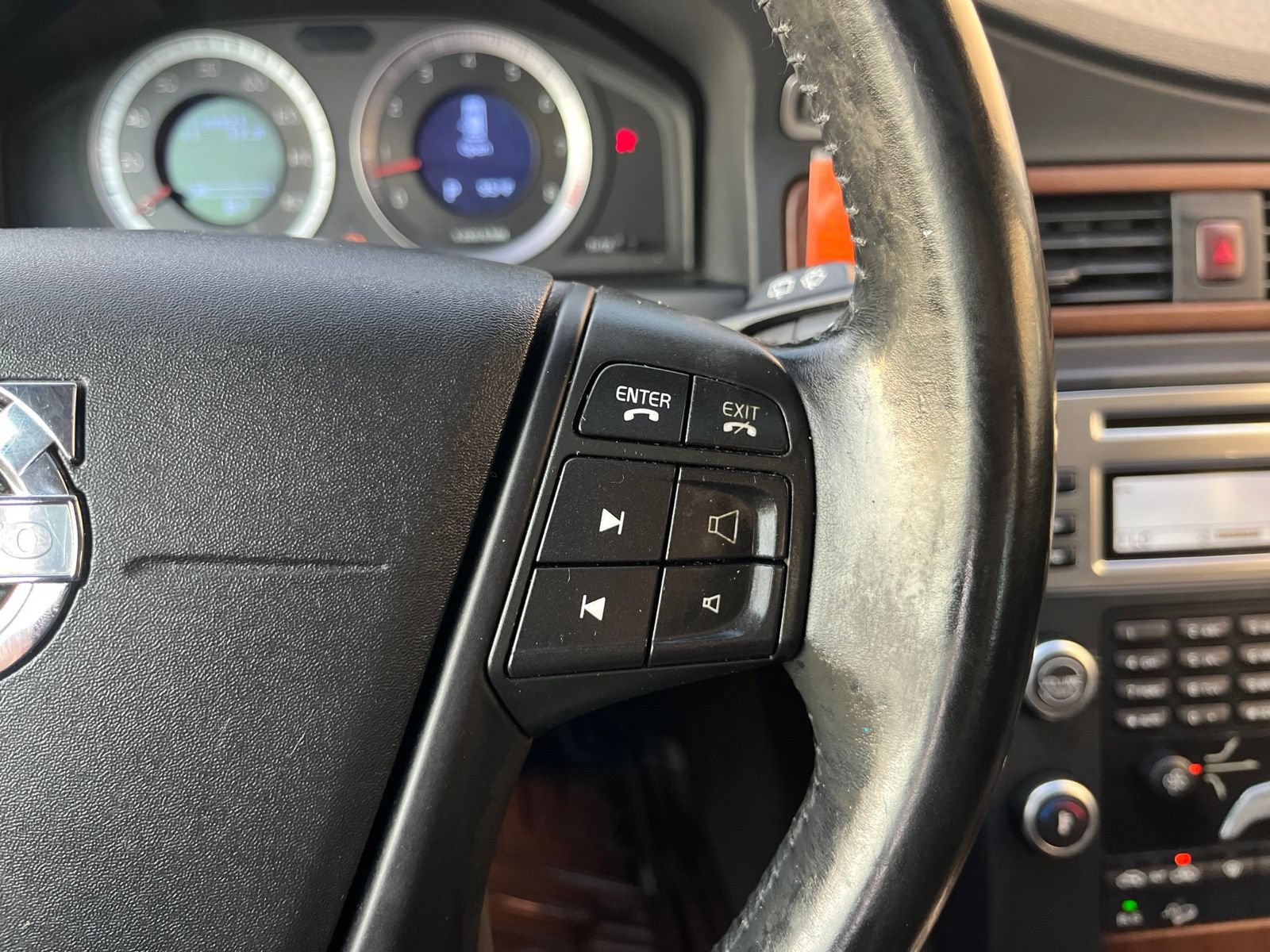 Used 2010 Volvo XC70 3.2 AWD/4WD image 22