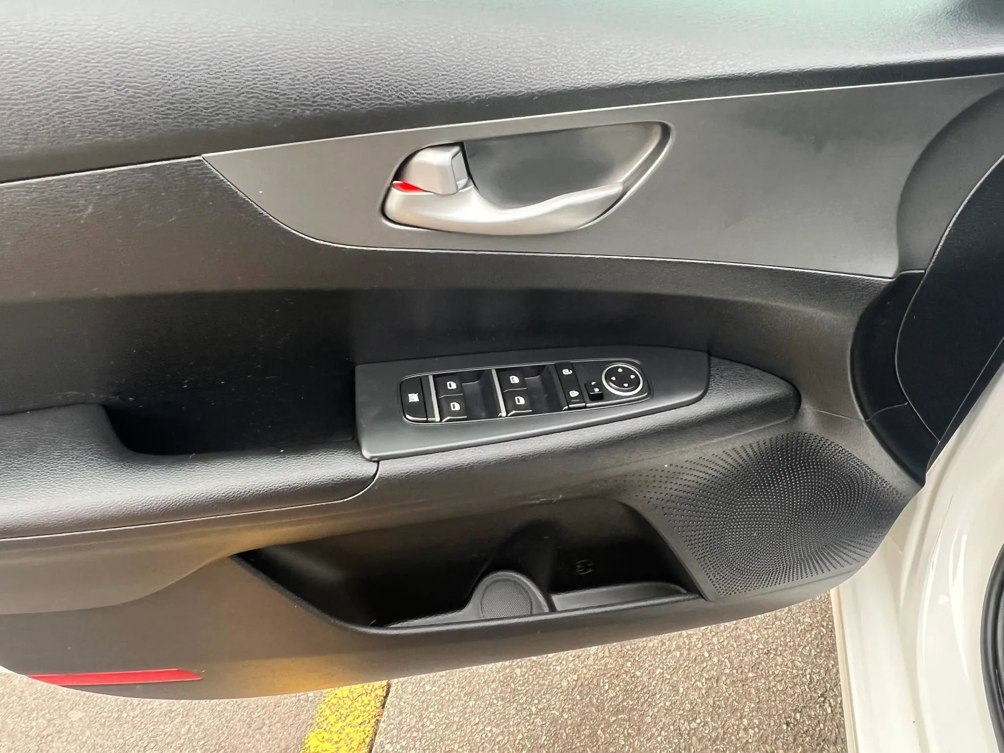 Used 2019 Kia Forte LXS FWD image 22