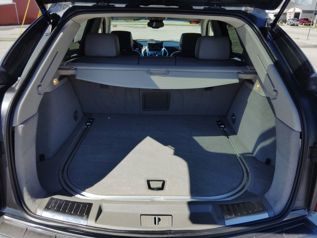Used 2010 Cadillac SRX Luxury image 28