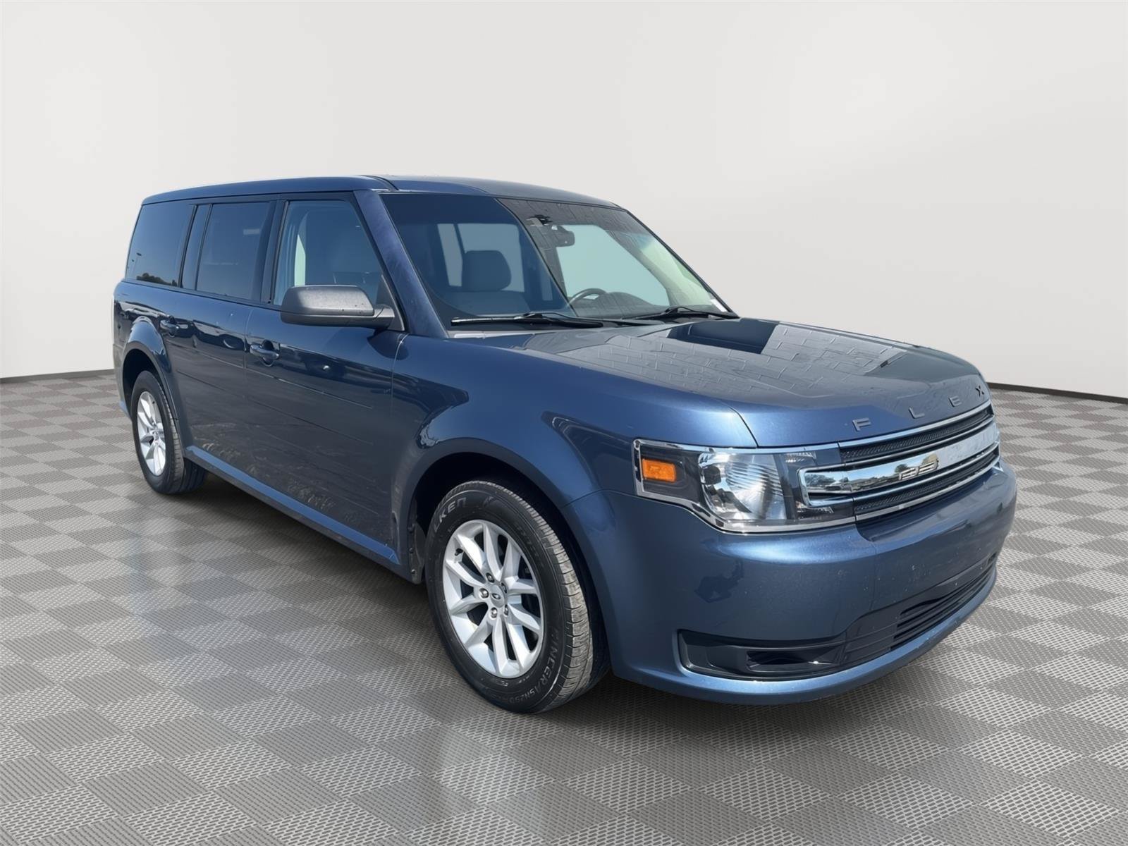 Used 2019 Ford Flex SE FWD image 3