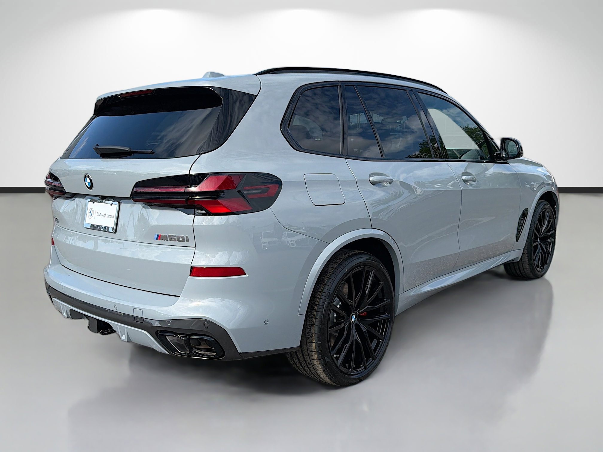 New 2026 BMW X5 M60i AWD/4WD image 3