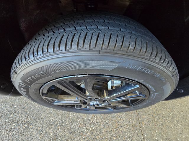 Used 2024 Nissan Kicks SR FWD image 28