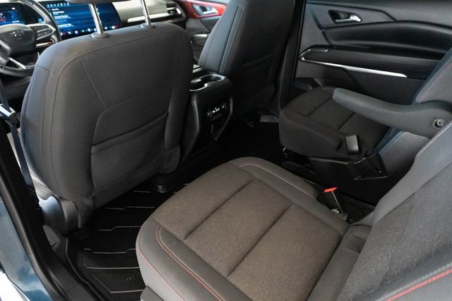 Used 2024 Chevrolet Traverse Z71 AWD/4WD image 9