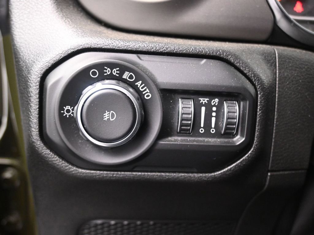 Used 2021 Jeep Wrangler Unlimited Sport S image 25