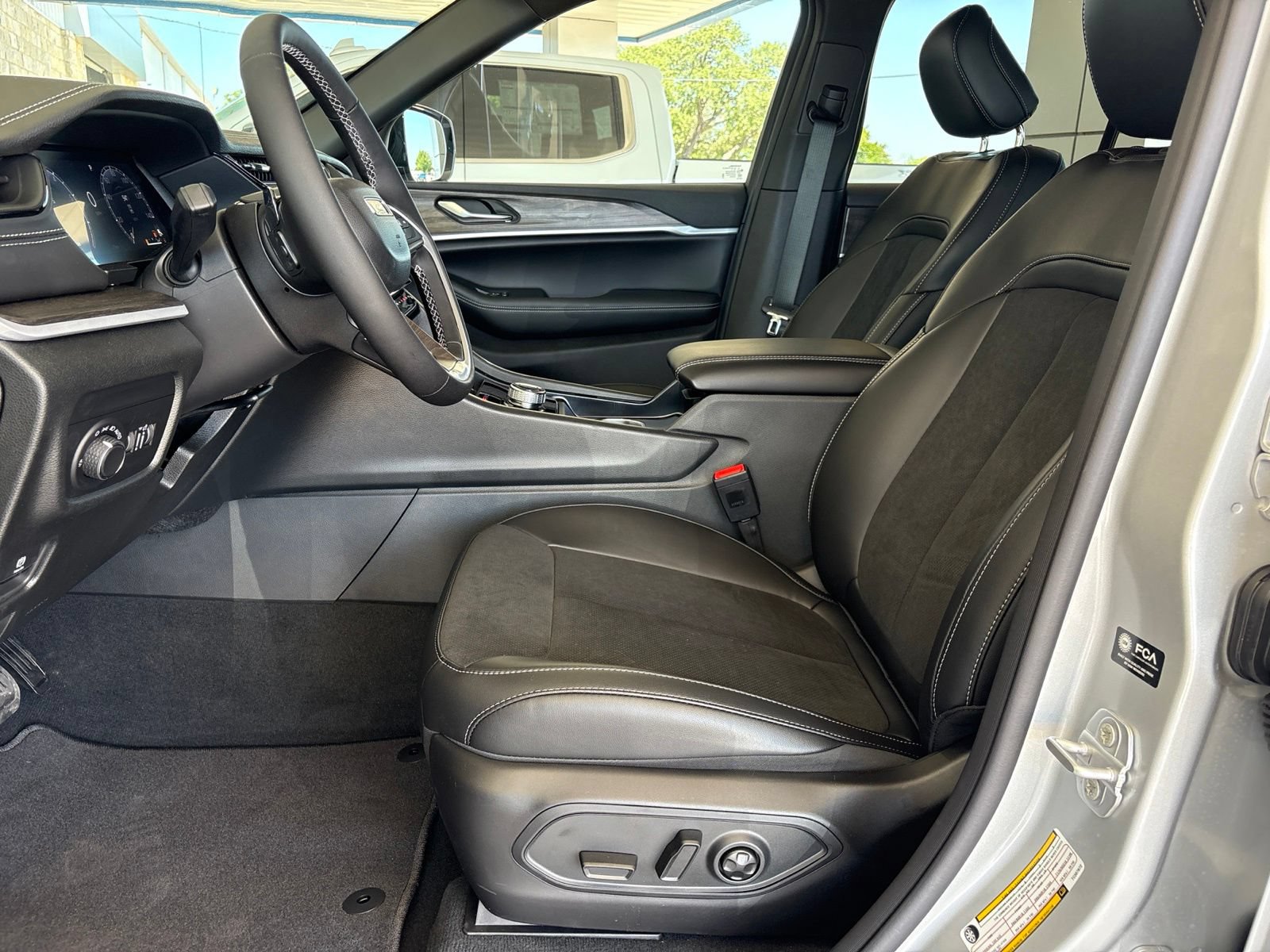 New 2026 Jeep Grand Cherokee Altitude RWD image 13
