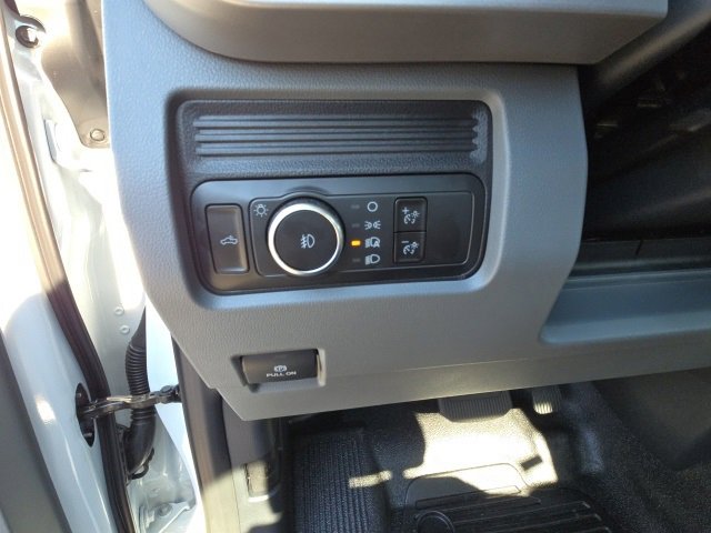 New 2026 Ford F550 4x4 Regular Cab Super Duty image 11