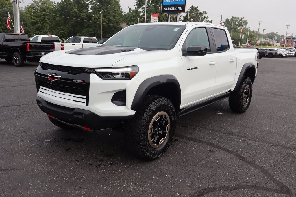 New 2025 Chevrolet Colorado ZR2 w/ Technology Package image 24