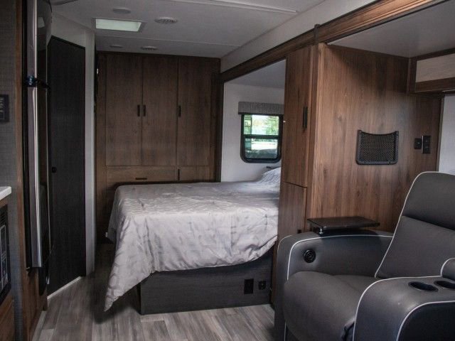 Used 2022 Mercedes-Benz Sprinter 3500 image 23