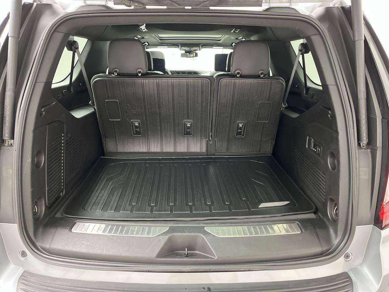 Certified 2023 GMC Yukon XL Denali AWD/4WD image 34