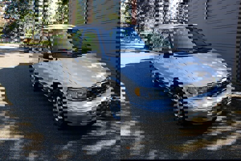 Used 1996 Mercury Villager image 2