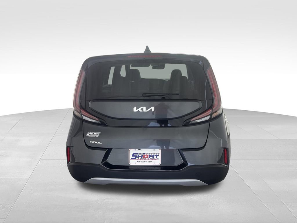 Used 2025 Kia Soul LX w/ LX Technology Package FWD image 6