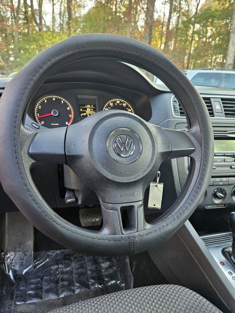 Used 2014 Volkswagen Jetta S FWD image 12