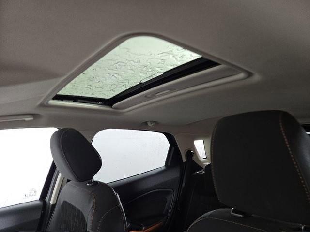 Used 2021 Ford EcoSport SE w/ SE Convenience Package image 30