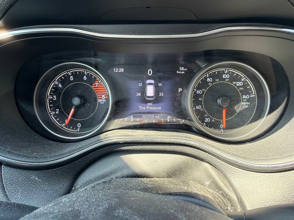 Used 2020 Jeep Cherokee Limited AWD/4WD image 3