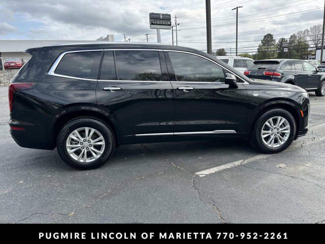 Used 2025 Cadillac XT6 Luxury image 12