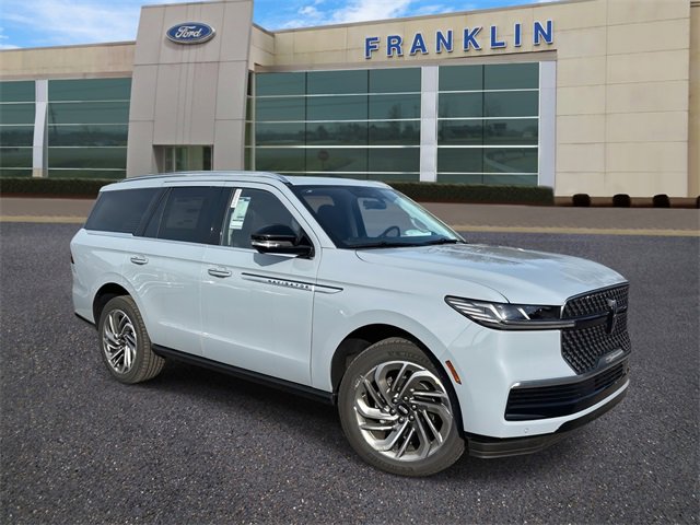New 2025 Lincoln Navigator Reserve image 1