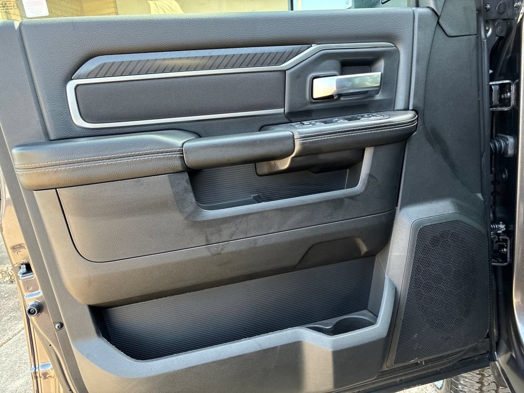 New 2026 RAM 2500 Big Horn AWD/4WD image 11